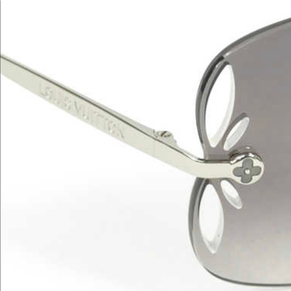 Louis Vuitton Lily Teardrop Sunglasses Z0308U 100% Authentic - Picture 16 of 16